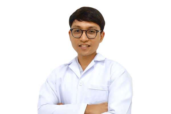 Dr. Suwat Tanya  DDS., (Prosthodontist)