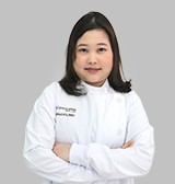 Dr. Kavita Kanjanamekanant - Prosthodontist