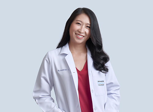 Dr.Naruna Chevangkul - Orthodontist & Invisalign Specialist