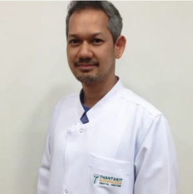 Dr.Pokpong Padungpong  -   Implantologists, Periodontists