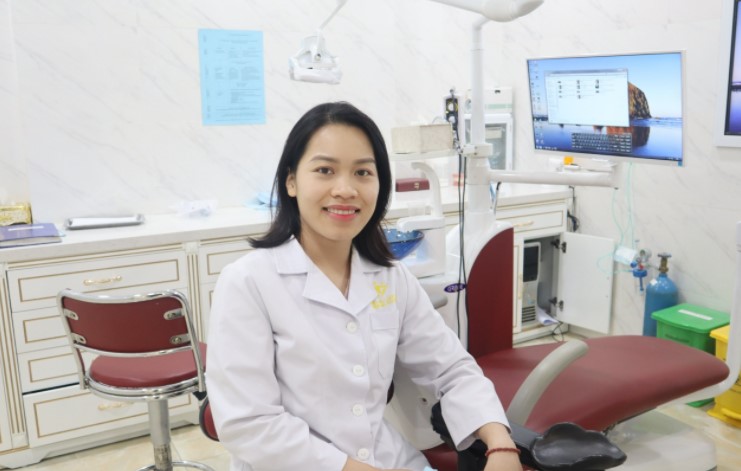 Dr. Hoai Van - Dental Implant